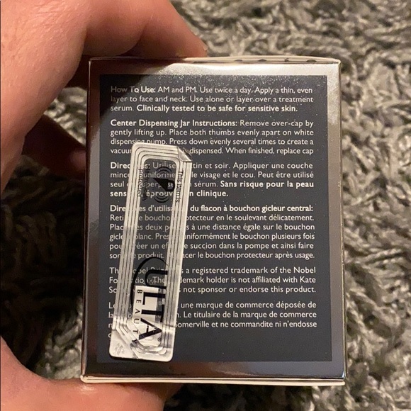 Kate Somerville Age Arrest Anti Wrinkle Cream - Picture 3 of 3